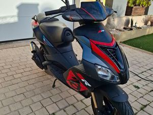 SCOOTER APRILIA SR50