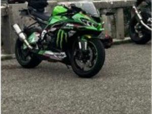 KAWASAKI ZX6R 636