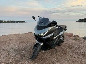 HONDA FORZA 750 2025