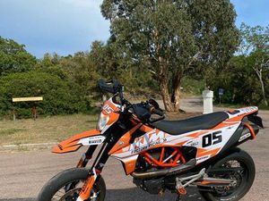 KTM 690 SMCR (EXCELLENTE AFFAIRE)