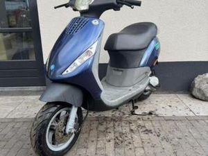 ⭐️PIAGGIO ZIP 2 TAKT 50CC BROM 12189 KM HELEMAAL ORIGINEEL⭐️ — SCOOTERS | PIAGGIO — MARKTPLAATS