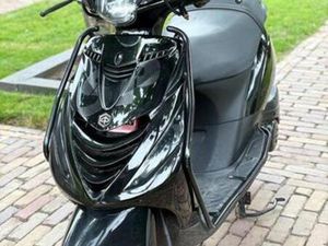 PIAGGIO ZIP 4T SP-KAPPEN, MALOSSI ECU - TOPSTAAT! — SCOOTERS | PIAGGIO — MARKTPLAATS