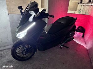 HONDA FORZA 125 ÉDITION SPÉCIALE 2025 SOUS GARANTIE