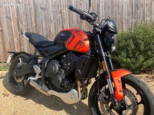 TRIUMPH TRIDENT 660 A2 (ROADSTER) - 9000 KM - 2023 - ÉTAT IMPECCABLE