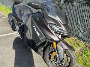 TMAX 560 TECH MAX 2025 – DARK MAGMA