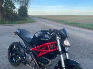 DUCATI MONSTER 796