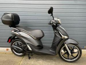 PIAGGIO LIBERTY 125 SPORT ABS IGET: 1E EIGENAAR, NWE SERV'21 — MOTOREN | PIAGGIO — MARKTPLAATS