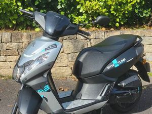 SCOOTER PEUGEOT KISBEE STREET LINE