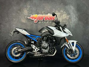 USED SUZUKI GSX-8S 800 FOR SALE IN LEEDS