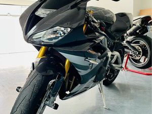 TRIUMPH DAYTONA 765 MOTO 2