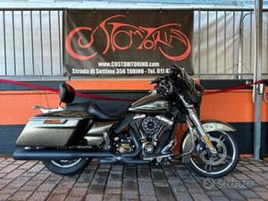 HARLEY-DAVIDSON FLHX STREET GLIDE SPECIAL