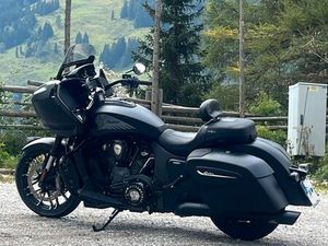 INDIAN CHALLENGER BAGGER DR. JEKILL & MR. HYDE