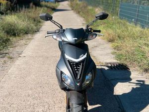 APRILIA SR 50