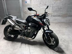 KTM DUKE 790