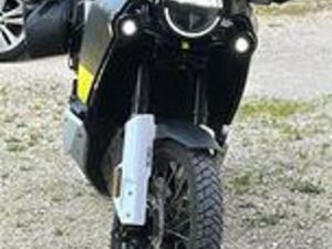 HUSQVARNA NORDEN 901 APRILE 2023