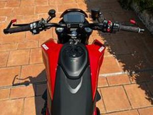 HYPERMOTARD 950 35KW
