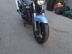 KAWASAKI ZR7 DEL 2004 CON 21000 KM