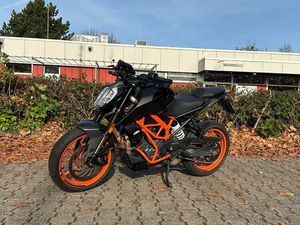 KTM DUKE 125