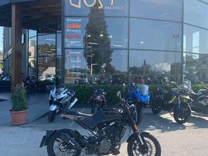 HUSQVARNA SVARTPILEN 125