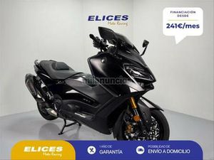 YAMAHA - TMAX