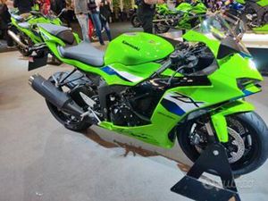 KAWASAKI NINJA ZX6R TUA AL 50% CON BIKE BACK