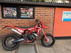 BETA 300 XTRAINER SUPERMOTO NO KTM HUSQVARNA