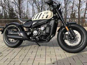 CFMOTO 450 CL-C BOBBER AKCE ( NEBULA BLACK )