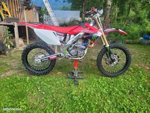 250 CFR HONDA