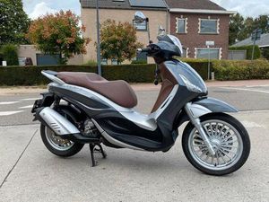② PIAGGIO BEVERLY 300 I.E - AMPER 6700 KM !