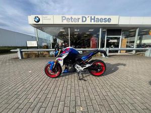 ② BMW F 900 R