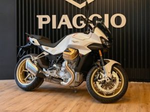 MOTOCYKL MOTO GUZZI V100 MANDELO E5 2023