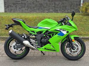 KAWASAKI NINJA 125 *ABS*B 196*STARTERBONUS MÖGLICH*