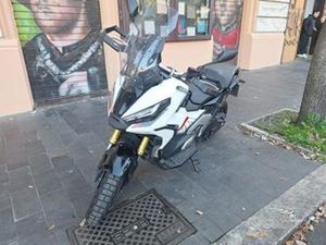 HONDA XADV