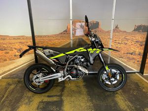 MOTARD 125 PERFORMANCE