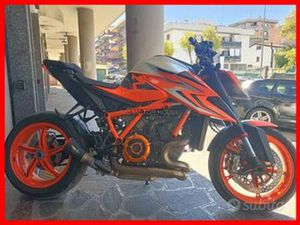 SUPER DUKE R 1290 ADVENTUREPROMO MCPERMUTE+RATE