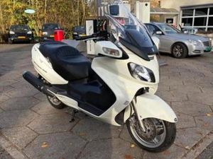 SUZUKI SCOOTER AN 650 BURGMAN *SUPER NETJES, NIEUWE BANDEN! — MOTOREN | SUZUKI — MARKTPLAATS