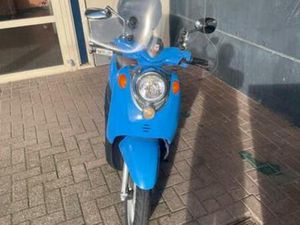 EMCO NOVI ELEKTRISCHE SCOOTER — SCOOTERS | SYM — MARKTPLAATS