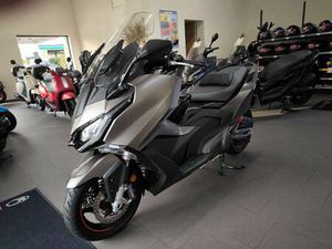 KYMCO AK 550