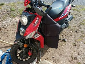 ÉCHANGE SCOOTER 50 CONTRE MOTO 50