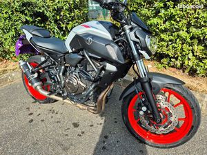 JE VEND MA MT07 DE 2020