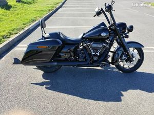 HARLEY DAVIDSON ROAD KING SPÉCIAL