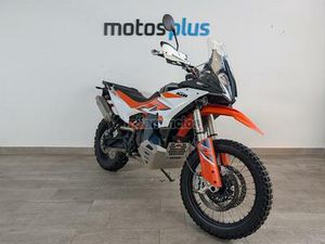 KTM - 890