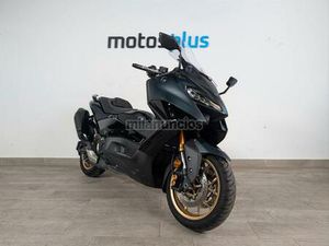 YAMAHA - TMAX