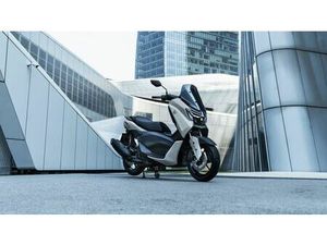 YAMAHA NMAX 125 TECH MAX 2025 - VORFÜHRER NUR 200KM