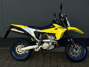 SUZUKI DR-Z4SM