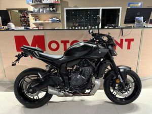 YAMAHA MT-07 VIEL ZUBEHÖR