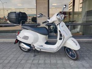 PIAGGIO VESPA 300 GTS SUPER 2.800KM