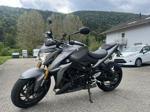 SUZUKI GSX-S 1000 A STREET PERFORMANCE, NAKED, MODÈLE DÉMO, CHF 9'900.-