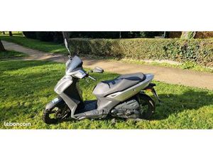SCOOTER KYMCO AGILITY CITY 16+ 125 CC