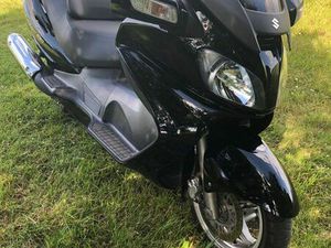 BEAU BURGMAN 650 EXÉCUTIVE